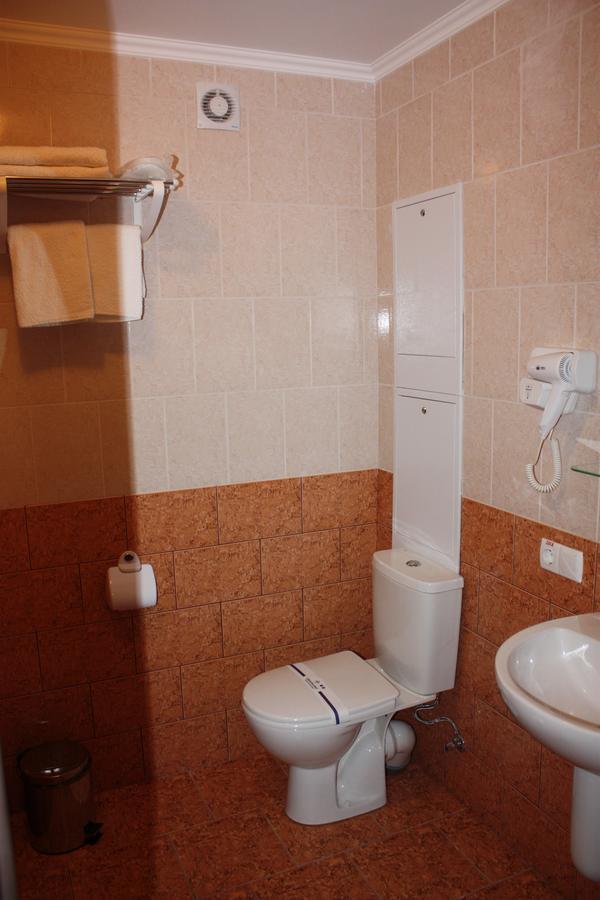Hotel Gostynnyi Dvir Buča Pokoj fotografie